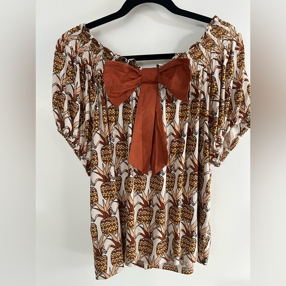 Anthropologie Pineapple Off Shoulder Top Porridge Clothing size Large (MSRP $98) - Picture 5 of 6